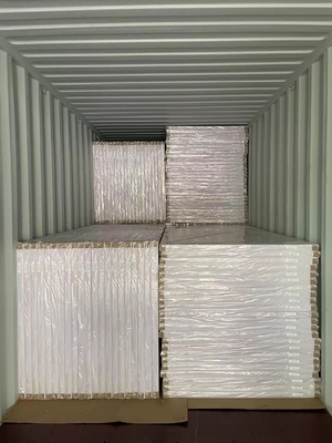 가볍고 단단한 PVC 폼 보드