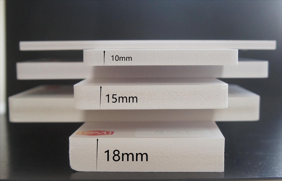딱딱한 전체 밀도 흰색 3mm 4x8ft 셀루카 PVC 폼 보드 외환 시트